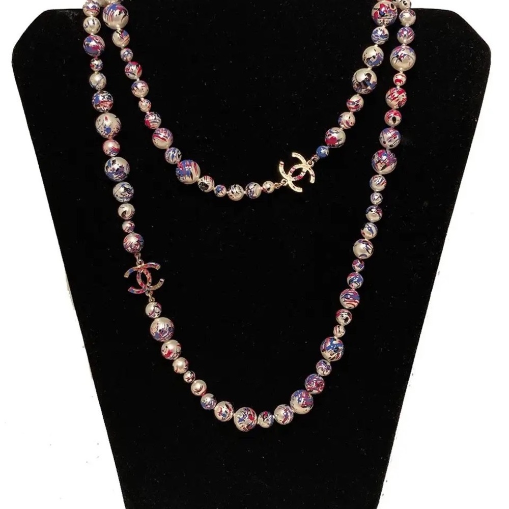 Rare Chanel Graffiti Splatter Paint Pearl Necklace - Picture 2 of 6